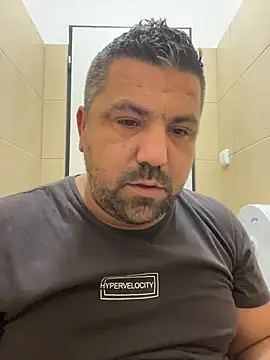 Snapshot of Alexander18edd chatting on 11/04/25, 08:35 Alexander18edd online show from 11/04/25, 08:35