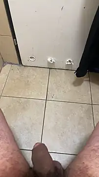 Snapshot of Alexander18edd chatting on 12/02/25, 01:39 Alexander18edd online show from 12/02/25, 01:39