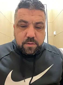 Snapshot of Alexander18edd chatting on 02/10/26, 06:39 Alexander18edd online show from 02/10/26, 06:39