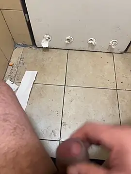 Snapshot of Alexander18edd chatting on 02/12/26, 07:25 Alexander18edd online show from 02/12/26, 07:25