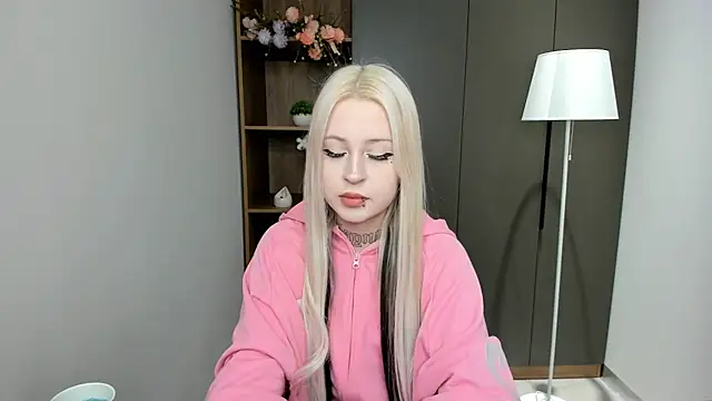 JoanColdwell online show from 02/27/25, 05:02