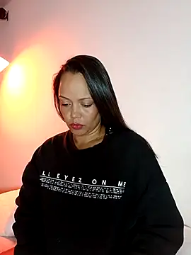 Snapshot of Sheila_Sazs1 chatting on 11/29/25, 03:09 Sheila Sazs1 online show from 11/29/25, 03:09