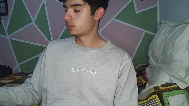 Snapshot of Jacktowell_ chatting on 09/23/25, 03:20 Jacktowell  online show from 09/23/25, 03:20