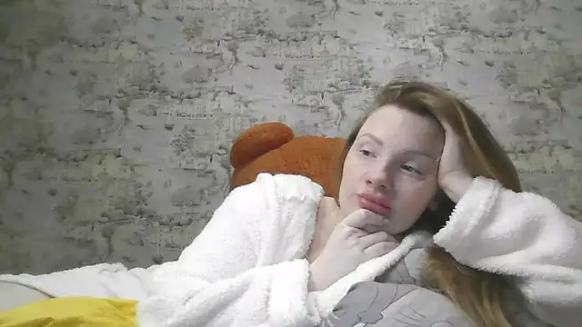 Eveline May online show from 02/28/25, 01:15