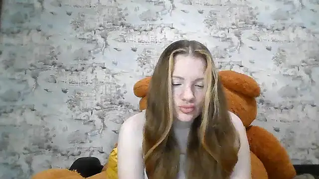 Eveline May online show from 11/06/25, 03:02