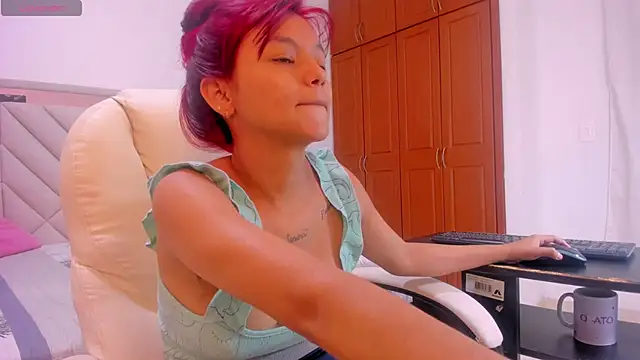 gime lara online show from 11/06/25, 11:55