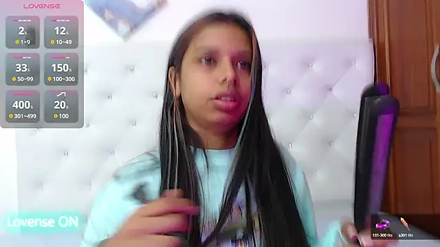 Snapshot of sweetebony_33 chatting on 03/20/25, 03:56 sweetebony 33 online show from 03/20/25, 03:56