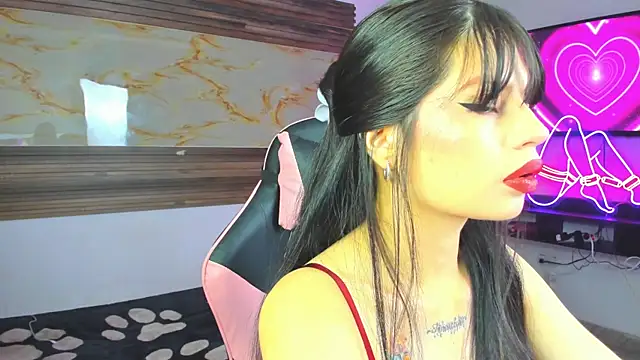 Cloe roouse online show from 10/25/25, 08:58