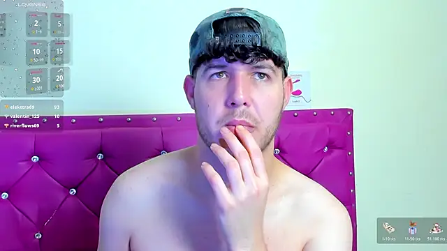 Snapshot of matthewlatin chatting on 02/08/26, 12:58 matthewlatin online show from 02/08/26, 12:58