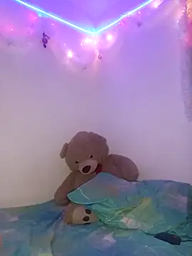 Valen thompsom 002 online show from 12/17/25, 03:56