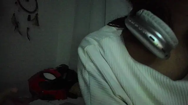 Melodymoore  online show from 06/27/26, 05:45