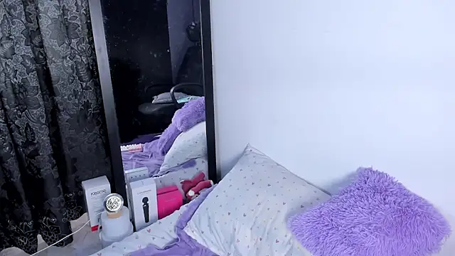 Snapshot of zephyra-angels chatting on 02/22/26, 04:13 zephyra-angels online show from 02/22/26, 04:13