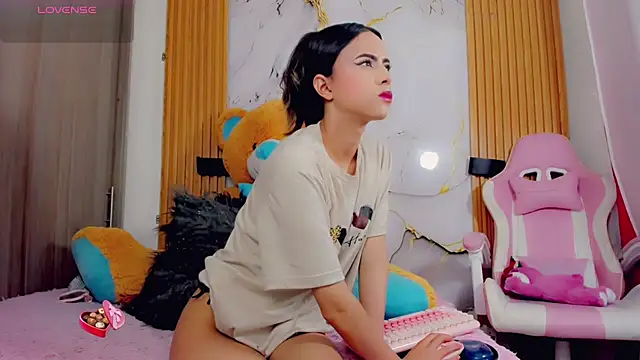 ValeriCardenas online show from 09/11/25, 12:00