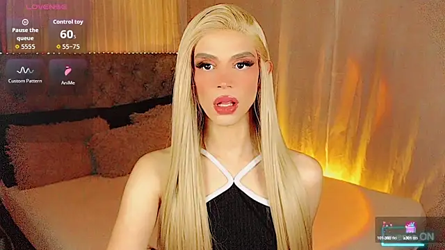Snapshot of Dalila_moan chatting on 10/11/25, 02:00 Dalila moan online show from 10/11/25, 02:00