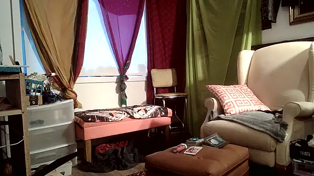 Snapshot of Foxxyhoneypott chatting on 03/14/25, 01:16 Foxxyhoneypott online show from 03/14/25, 01:16