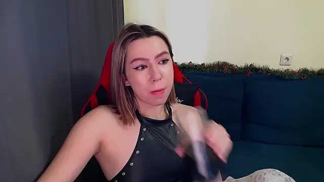 Snapshot of meganluss chatting on 12/05/25, 05:49 meganluss online show from 12/05/25, 05:49