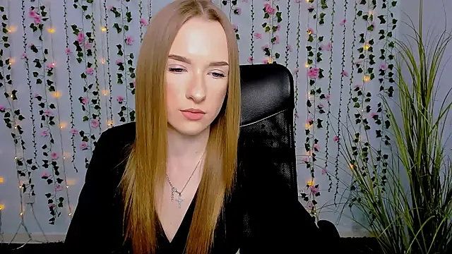 doll vey online show from 03/07/25, 03:39