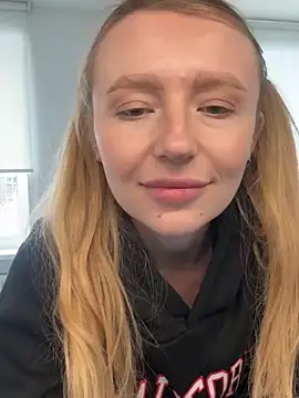 Snapshot of EvaBrooklyn chatting on 03/02/25, 08:27 EvaBrooklyn online show from 03/02/25, 08:27