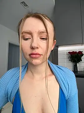 Snapshot of EvaBrooklyn chatting on 03/10/25, 01:43 EvaBrooklyn online show from 03/10/25, 01:43