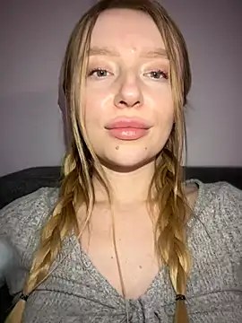 Snapshot of EvaBrooklyn chatting on 03/11/25, 07:58 EvaBrooklyn online show from 03/11/25, 07:58