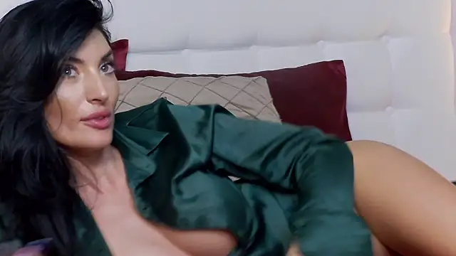 zoeylarkens online show from 03/12/25, 01:58