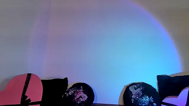 Snapshot of Rosemarie_Blu chatting on 02/21/26, 08:26 Rosemarie Blu online show from 02/21/26, 08:26