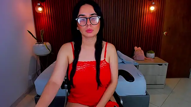 zakia23  online show from 03/18/25, 07:10