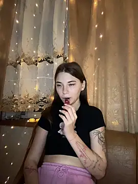 MrrKate online show from 12/15/25, 08:57