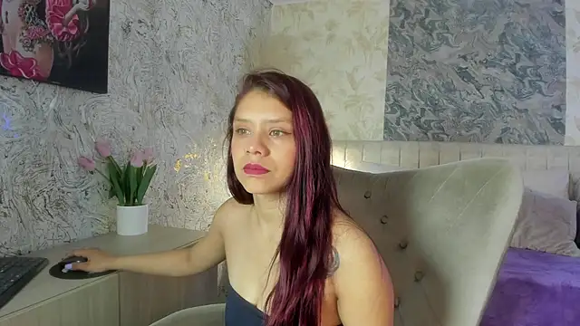 Arianaa collins online show from 11/05/25, 11:43