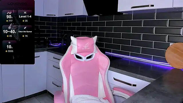 ShaiyaMinn3 online show from 10/11/25, 06:06