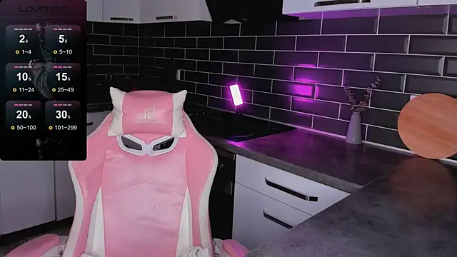 ShaiyaMinn3 online show from 12/18/25, 05:19