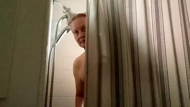 wetnwildforyou online show from 09/13/25, 06:08