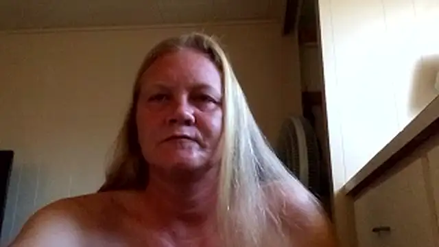 wetnwildforyou online show from 09/19/25, 01:12