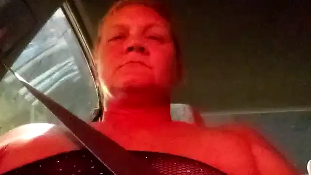 wetnwildforyou online show from 09/21/25, 05:09