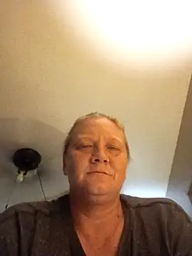 wetnwildforyou online show from 10/20/25, 02:50