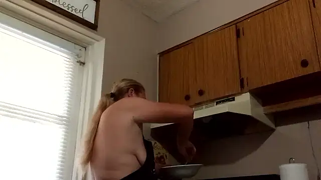 wetnwildforyou online show from 11/02/25, 06:43