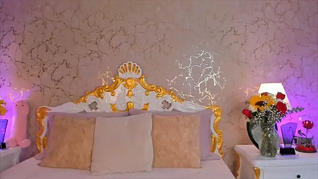 ScarlettWallace online show from 09/25/25, 12:25