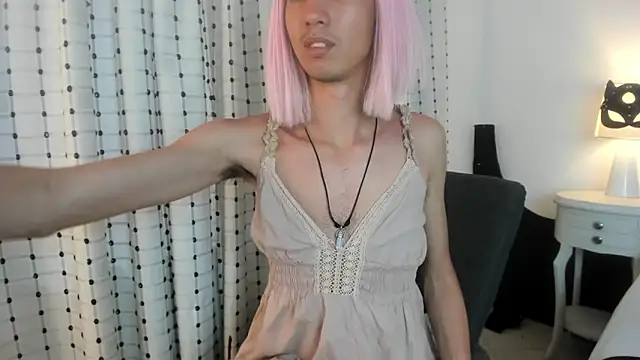 loverisu-coral online show from 12/05/25, 08:05