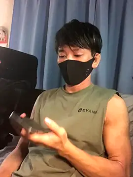 Snapshot of pandesal_aki chatting on 09/10/25, 03:45 pandesal aki online show from 09/10/25, 03:45