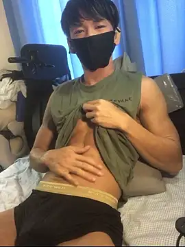 Snapshot of pandesal_aki chatting on 11/08/25, 06:24 pandesal aki online show from 11/08/25, 06:24