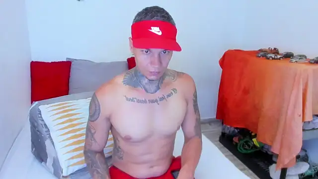 Snapshot of damian_c12 chatting on 03/04/25, 03:44 damian c12 online show from 03/04/25, 03:44