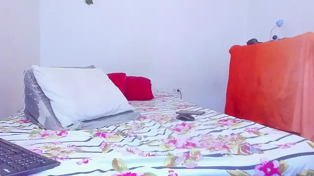 Snapshot of damian_c12 chatting on 03/07/25, 08:44 damian c12 online show from 03/07/25, 08:44