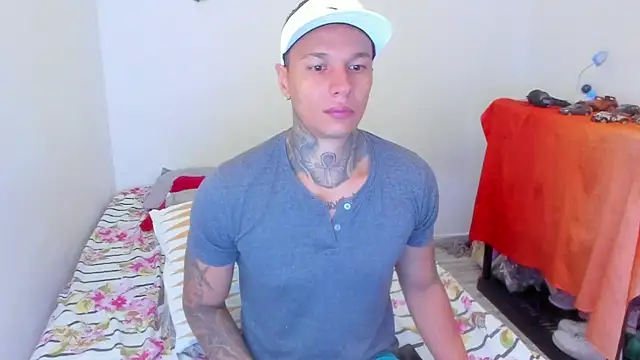 Snapshot of damian_c12 chatting on 03/08/25, 03:13 damian c12 online show from 03/08/25, 03:13