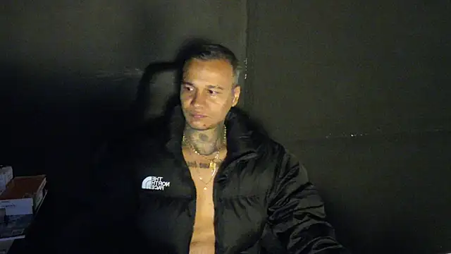 Snapshot of damian_c12 chatting on 03/08/26, 04:44 damian c12 online show from 03/08/26, 04:44