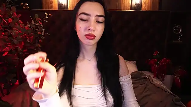 WildKittenX  online show from 11/06/25, 06:47