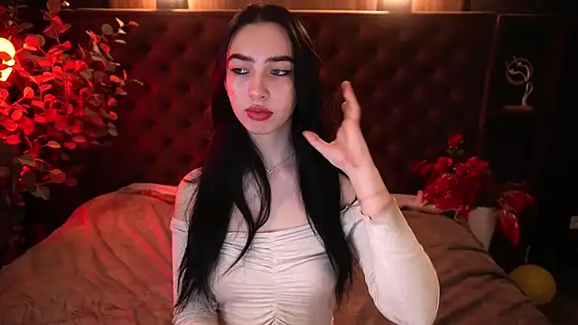 WildKittenX  online show from 11/13/25, 06:45