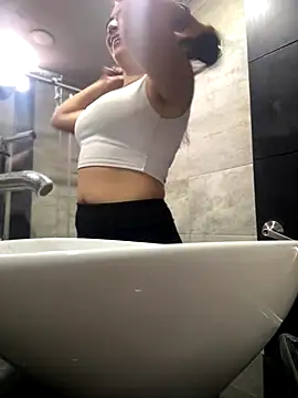 Snapshot of Mila_LS chatting on 10/04/25, 01:09 Mila LS online show from 10/04/25, 01:09