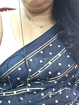 abinaya26 online show from 10/23/25, 09:19