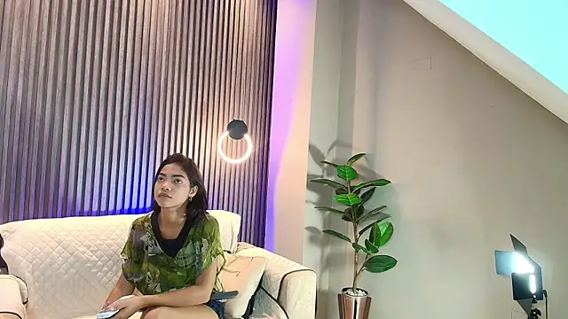 mary cute9 online show from 03/10/25, 12:15