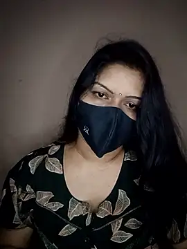 Snapshot of Bagi-Sexy chatting on 01/14/26, 08:25 Bagi-Sexy online show from 01/14/26, 08:25